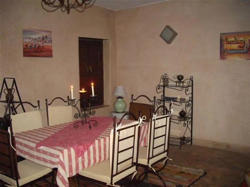 Bed and Breakfast Dar Dubai Marrakesz