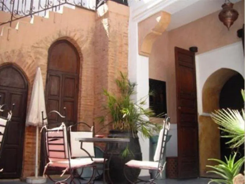 Bed and Breakfast Dar Dubai Marrakesz 3*,  Maroko